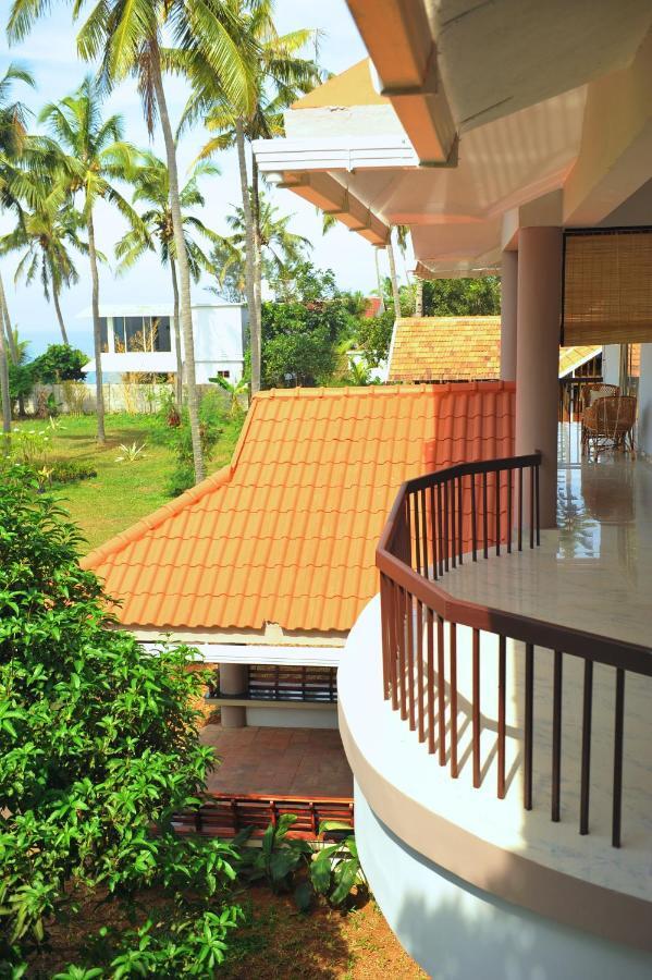 Pura Vida Varkala Exterior foto